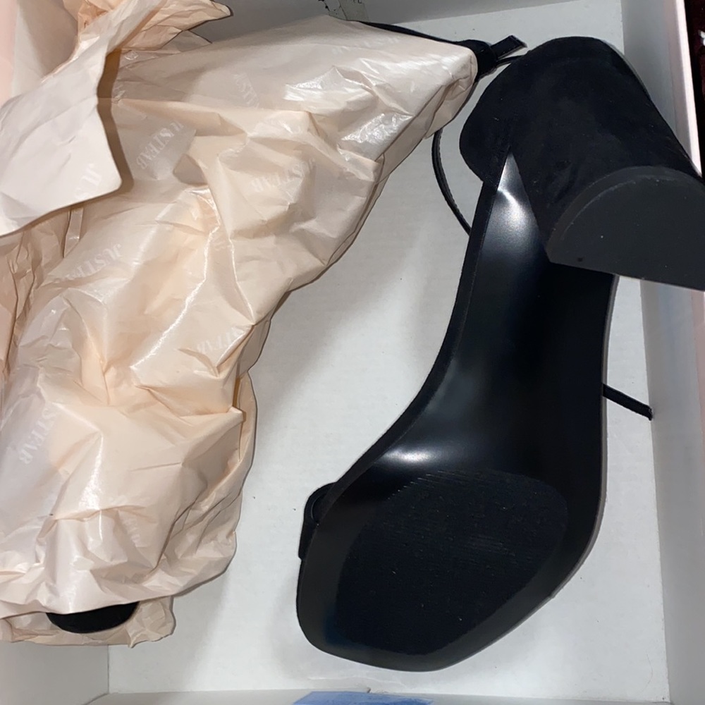Makemba Block Heeled Sandal - Picture 5 of 8